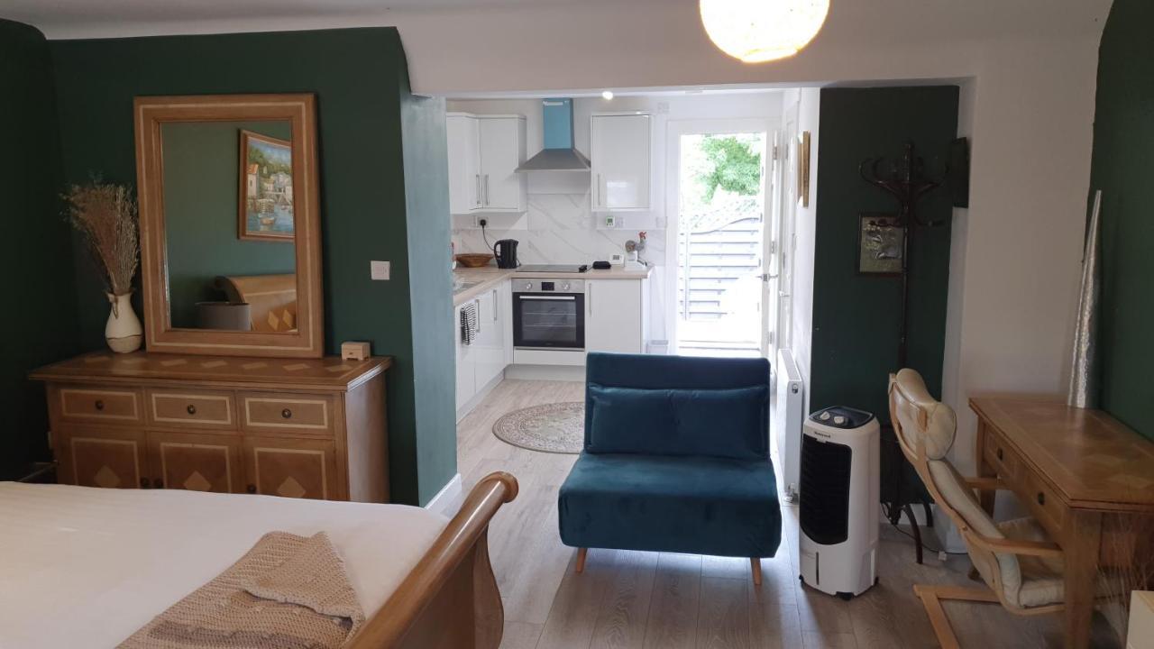 House 1905 - Self Catering Serviced Apartment Tidworth Exterior foto