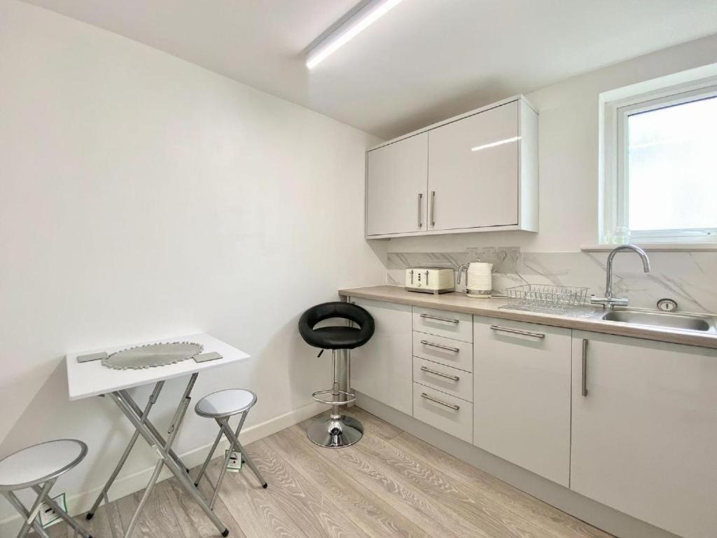 House 1905 - Self Catering Serviced Apartment Tidworth Exterior foto