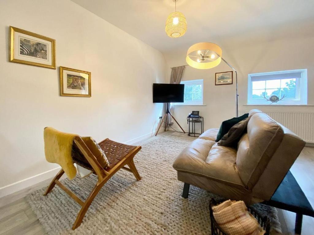 House 1905 - Self Catering Serviced Apartment Tidworth Exterior foto